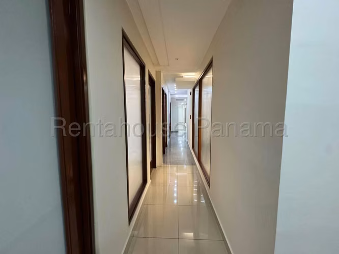 ALQUILER DE EDIFICIO EN CALLE 50 – PLAZA BANCO GENERAL