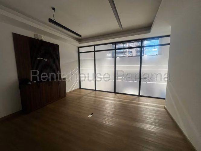 ALQUILER DE LOCAL COMERCIAL EN OBARRIO – NEWBERRY PLAZA
