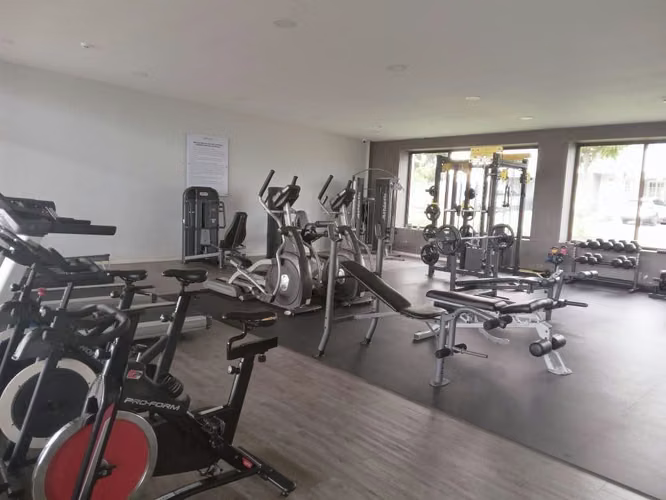 UNICA OPORTUNIDAD, CASA DE ESQUINA NEGOCIABLE PH VICTORIA- BRISAS DEL GOLF