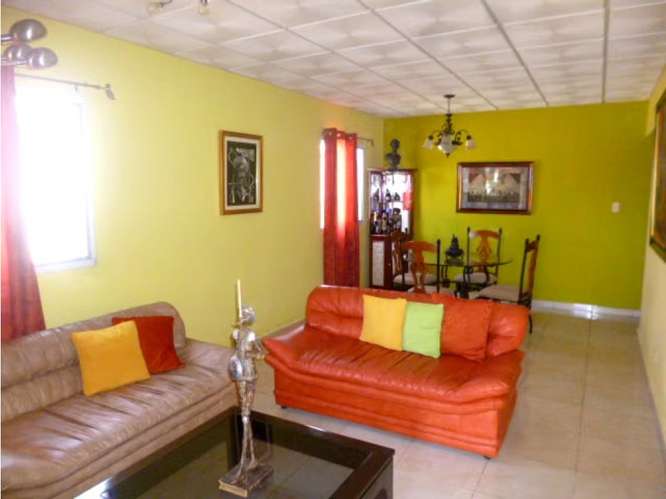 DUEÑO VENDE CASA O HACE TRASPASO DE DEUDA EN VACAMONTE - Imagen 5