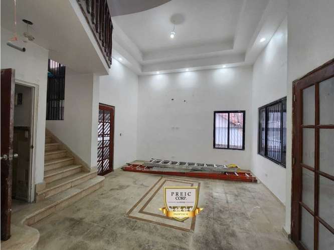Venta de Casa Unifamiliar en Hato Pintado – 3 Niveles AM