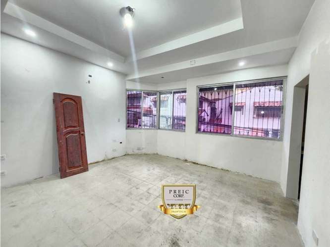 Venta de Casa Unifamiliar en Hato Pintado – 3 Niveles AM