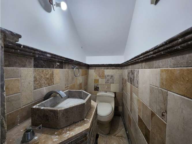 Venta de Casa Unifamiliar en Hato Pintado – 3 Niveles AM