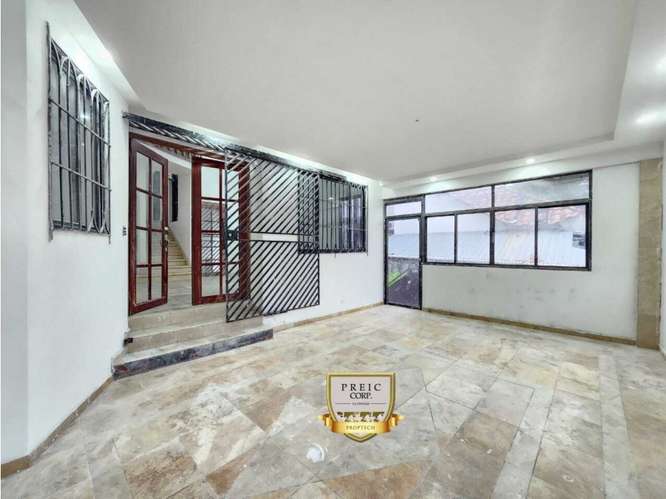 Venta de Casa Unifamiliar en Hato Pintado – 3 Niveles AM