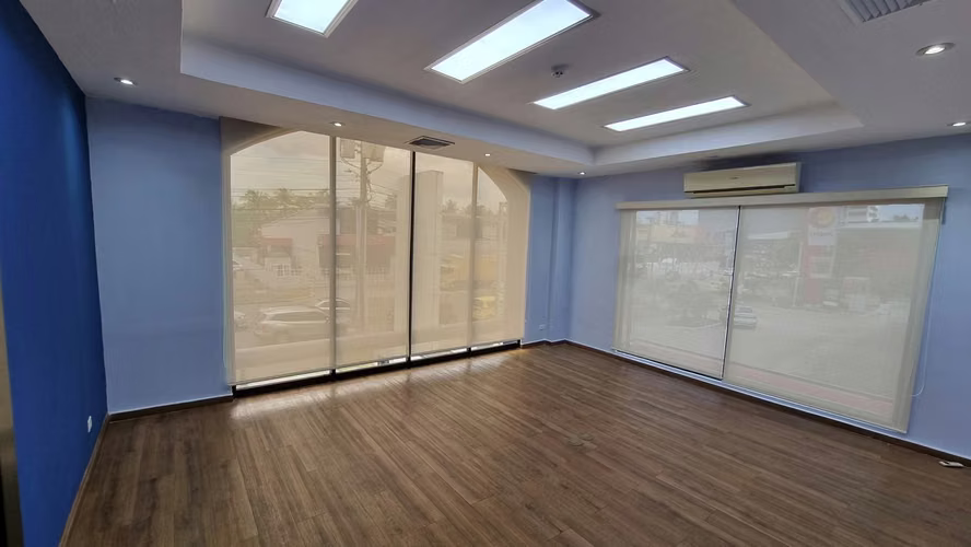 Edificio Corporativo con Ofi-Bodega de 1,500 m² Costa del Este Av. Centenario - Imagen 3