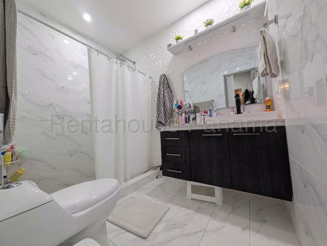 Vendo Casa en Reparto Nuevo Panama OF27-2876 - Imagen 10