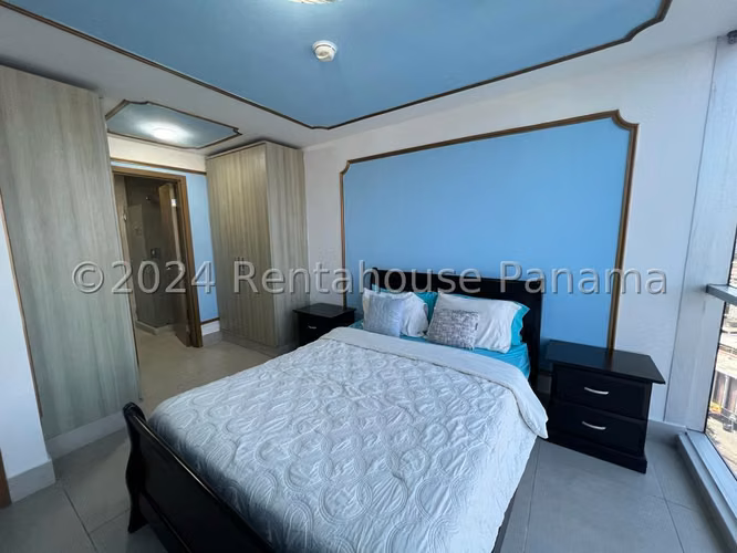 Venta de Apartamento Semi-amoblado en Obarrio Ph Park City EC