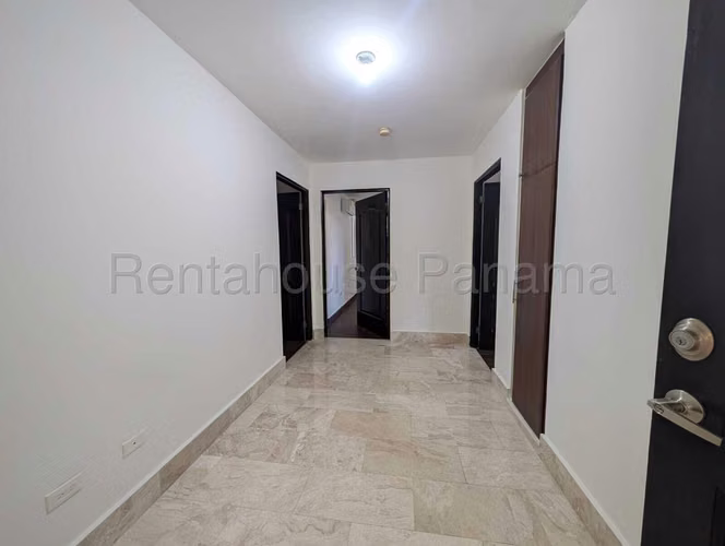 Venta de Apartamento con Línea blanca en Obarrio Ph Sophia Tower EC