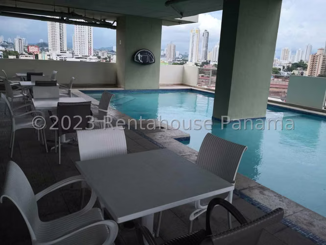 Venta de Apartamento con Línea blanca en Obarrio Ph miyaki EC