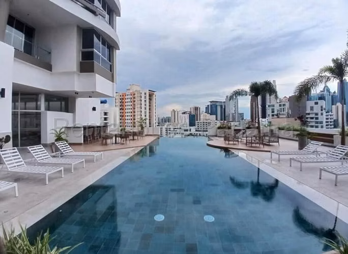 Venta de Apartamento con Línea blanca en El Cangrejo Ph Luxor EC