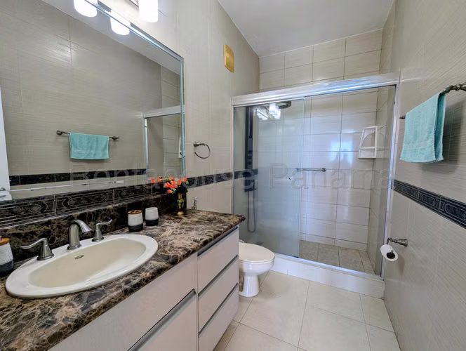 Alquiler de Apartamento en Avenida Balboa Ph Vista del Mar Solo Cliente Directo MC