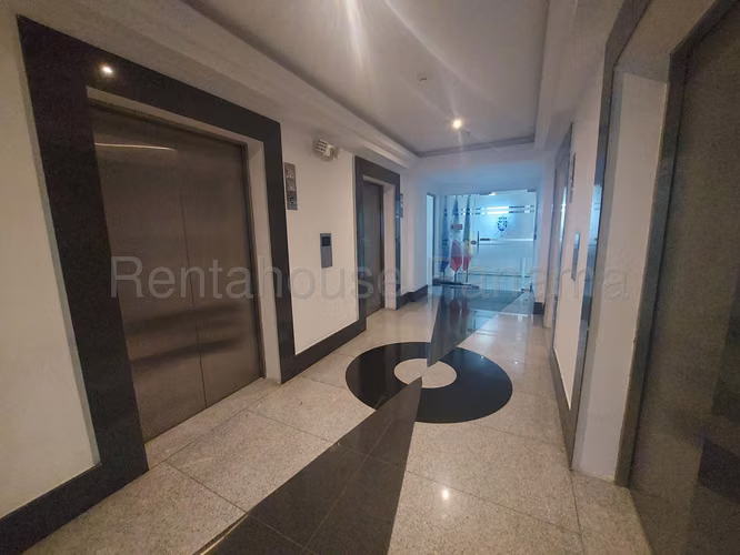 Venta de Oficina en Obarrio Solo Cliente Directo MC - Imagen 8