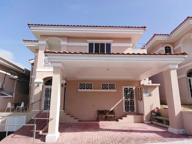 Venta de Casa en Altos de Panama Altos del Country Solo Cliente Directo MC