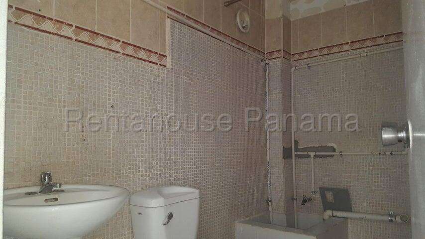 RR VENTA DE EDIFICIO EN BELLAVISTA CASA BLANCA