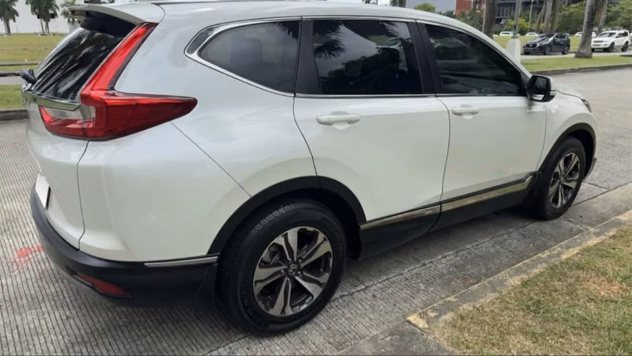 Honda CR-V 2018  Automática  Impecable  Papeles al día – $14,900 - Imagen 2