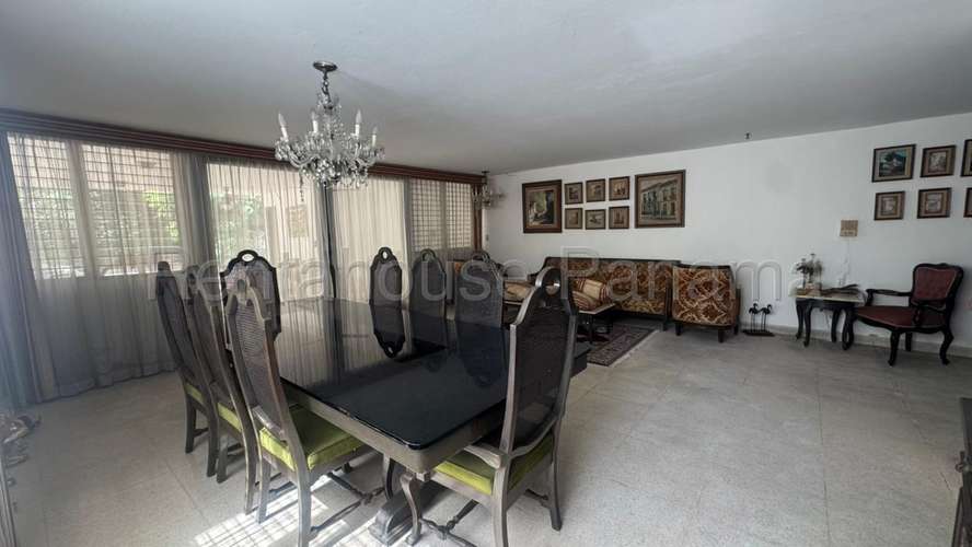 Venta de Casa en Calle 50 NS