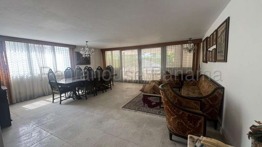 Venta de Casa en Calle 50 NS