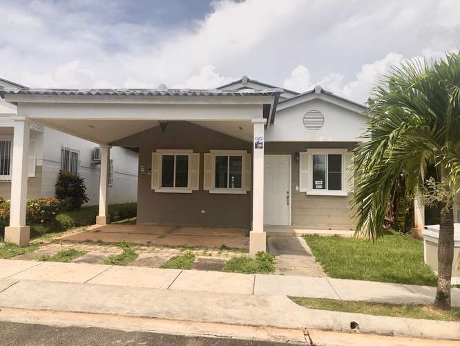 Vendo amplia casa en playa dorada - Imagen 1