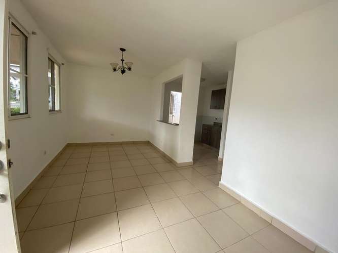Vendo amplia casa en playa dorada - Imagen 4