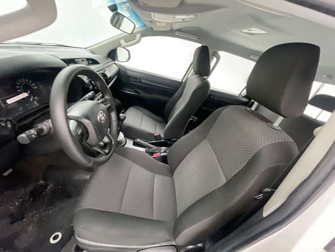 TOYOTA HILUX - 2025 - PPHX - Automarket - Imagen 5