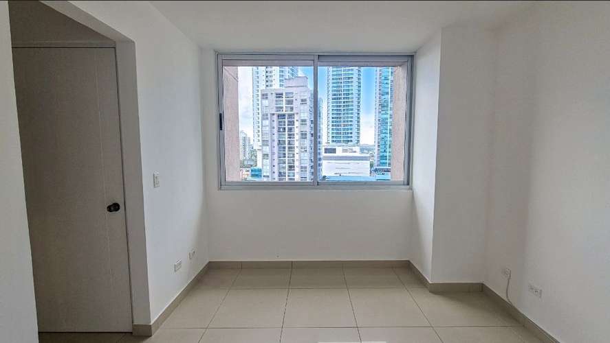 APARTAMENTO EN LA EXCLUSIVA AREA DE COSTA DEL ESTE