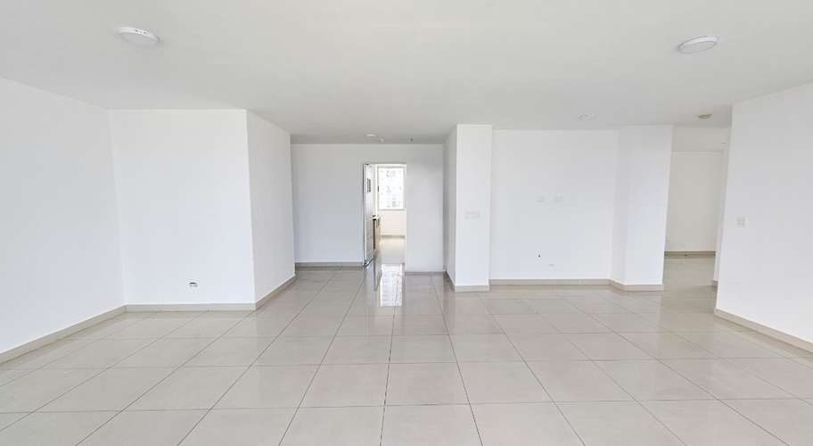 APARTAMENTO EN LA EXCLUSIVA AREA DE COSTA DEL ESTE