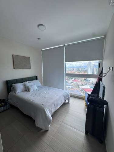 SE ALQUILA ASIA $2,100