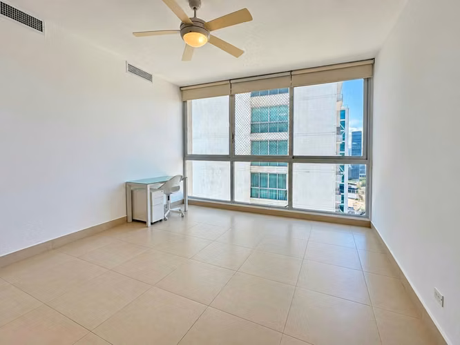 Venta Pta Pacífica | P.H. Oceanaire | Vista Frontal al Mar ($450,000)