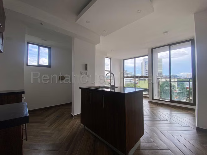 Alquiler de Apartamento en Vista Hermosa 27MGO2859