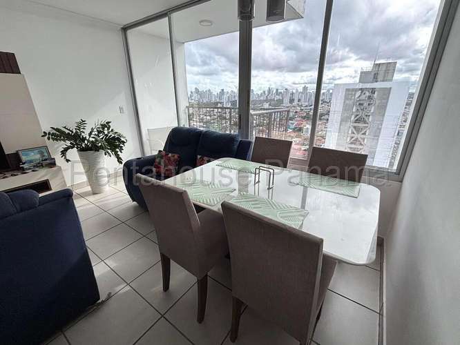Alquiler de Apartamento en Parque Lefevre 27MGO2629