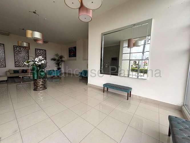 Alquiler de Apartamento en Parque Lefevre 27MGO2629