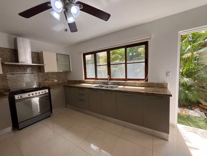 SE ALQUILA CAMINO DE CRUCES $4,500 - Imagen 8