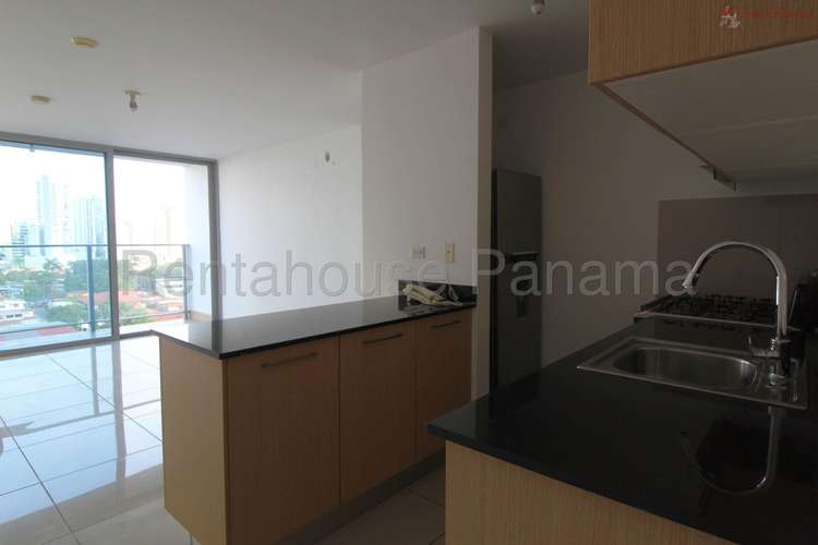 Alquiler de Apartamento en Carrasquilla 27MGO2612