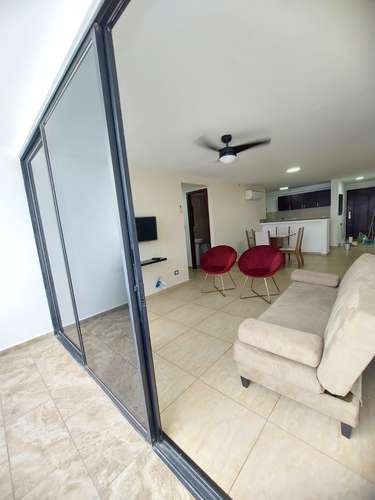 Apartamento de 95 m² en Condado del Rey, 2 recámaras y balcón