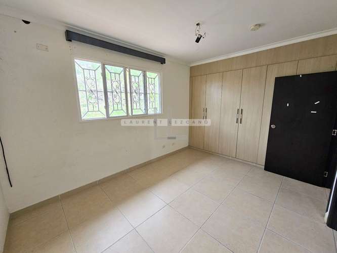 Venta de Casa Unifamiliar en Altos del Country 300. Haga una oferta - Imagen 13