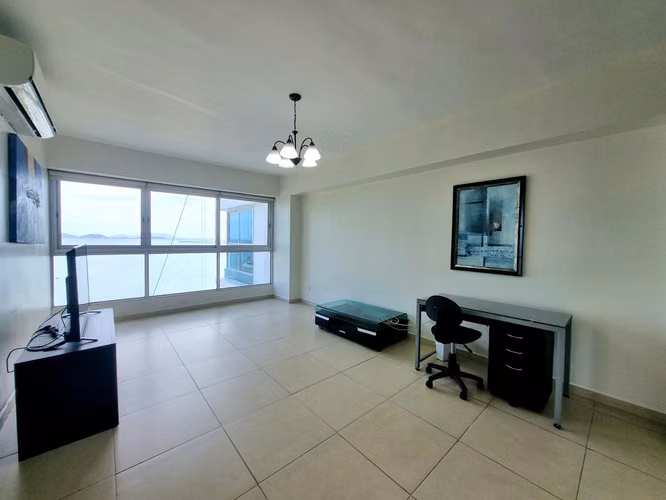 1 HAB · VISTA DIRECTA AL MAR · GRANDBAY TOWER