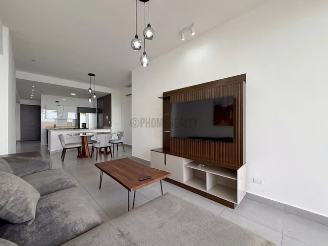 Apartamento en Alquiler en Avenida Balboa, Panamá – Residencia de 2 Recámaras con Vista al Mar - Imagen 5