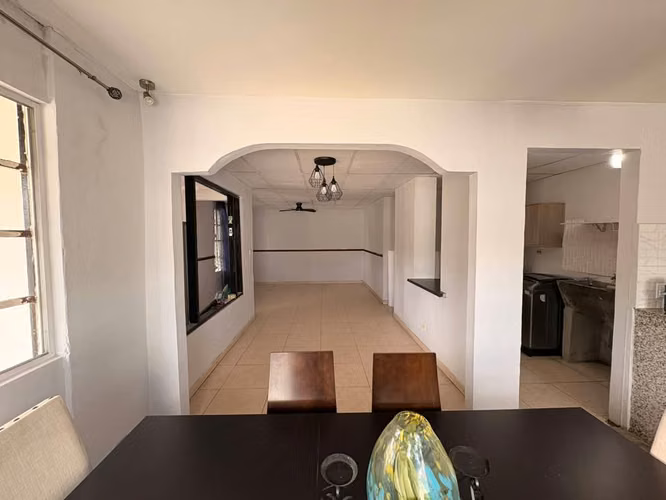 Alquio casa en Cerro Viento, Rufina Alfaro - Imagen 9