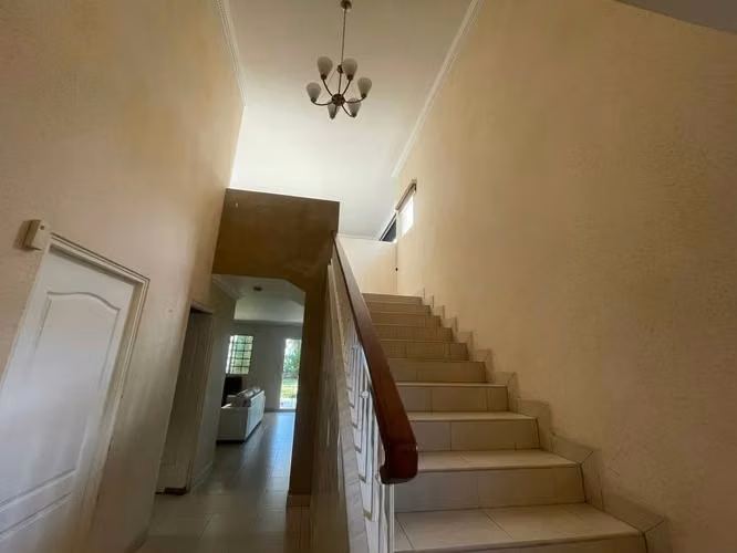 Alquiler y Venta Casa en Villa Alta Brisas del Golf  - Imagen 4