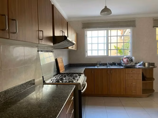 Alquiler y Venta Casa en Villa Alta Brisas del Golf  - Imagen 10