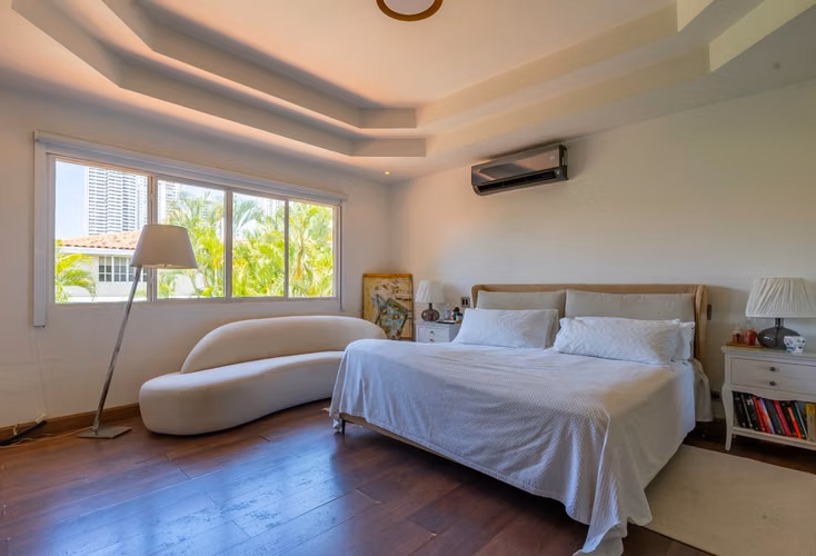 Casa con Piscina, Jardín y Gimnasio en Costa Bay en Costa del Este - Imagen 6