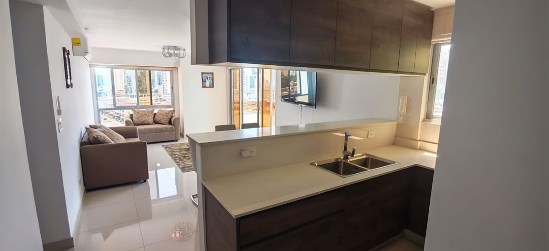 Alquiler Apartamento 3 Recamaras en El Carmen - Vía España