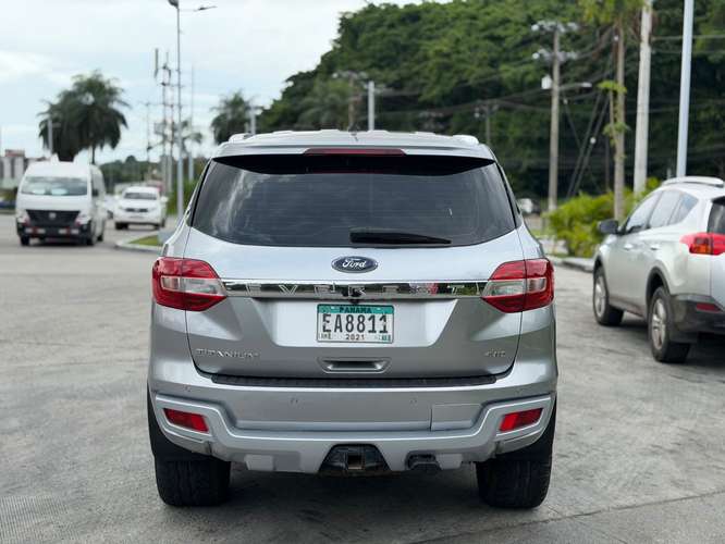 Ford Everest 2020