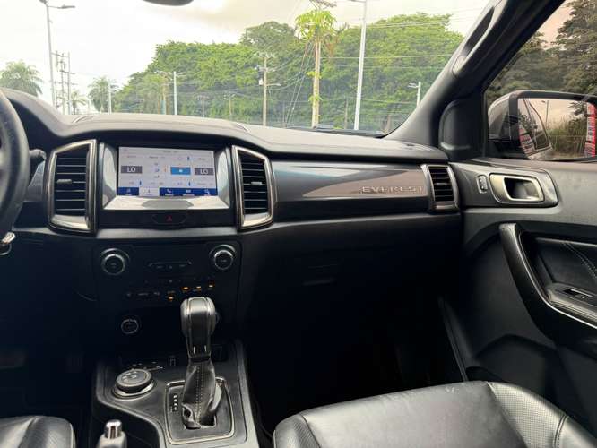 Ford Everest 2020