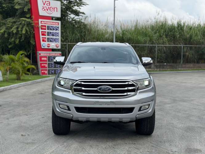 Ford Everest 2020