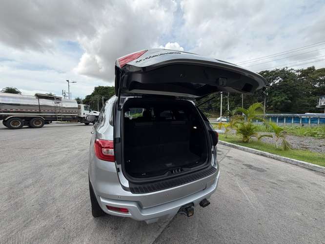 Ford Everest 2020