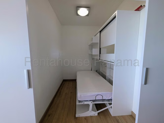 Alquiler Apartamento Avenida Balboa - Amoblado 27YCG2882