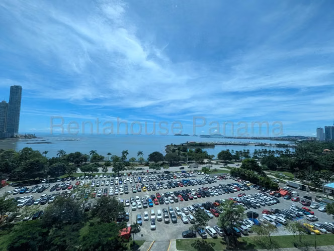 Alquiler Apartamento Avenida Balboa - Amoblado 27YCG2882