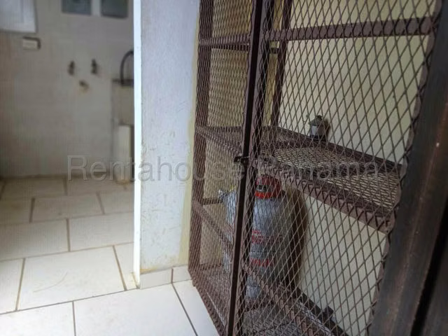 Casa en Alquiler en Villa Zaita | La Rotonda – Amplitud, Naturaleza y Cerca del Metro GB - Imagen 16