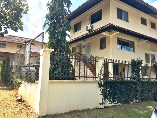 Se vende Duplex en Espinar  - Imagen 2